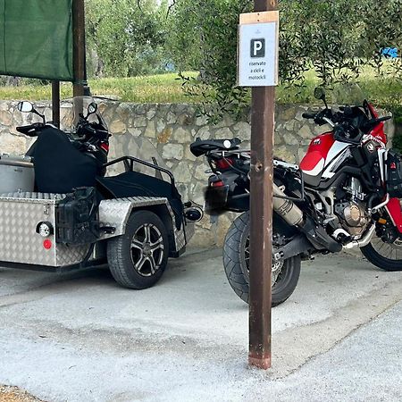 فيستَ Valle Degli Ulivi B&B المظهر الخارجي الصورة