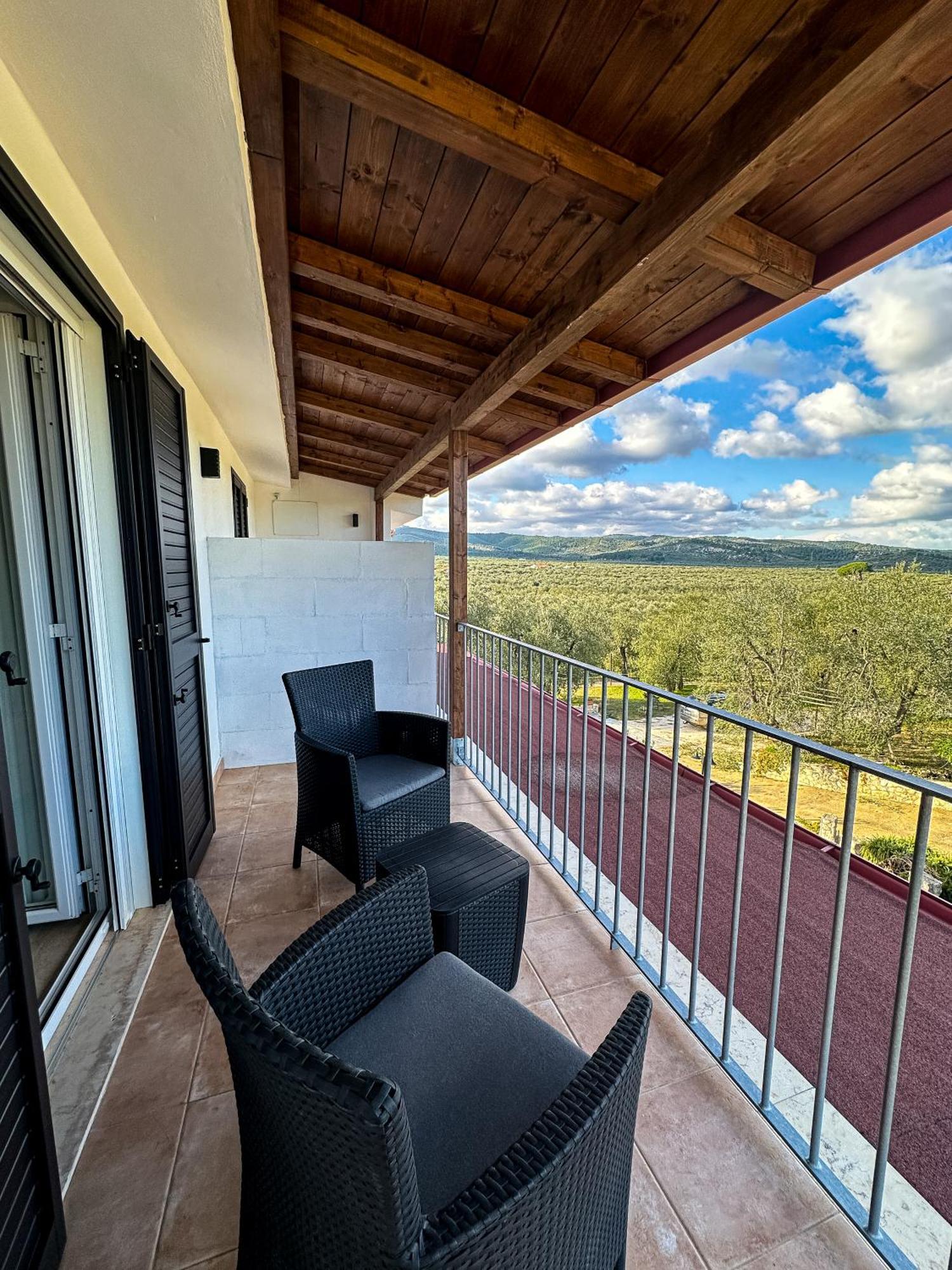 فيستَ Valle Degli Ulivi B&B المظهر الخارجي الصورة